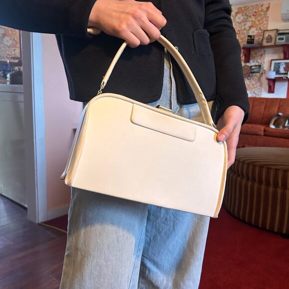 1960s QUEEN-CORE made in norwich england white leather handbag - from MAC - Picture 1 of 13